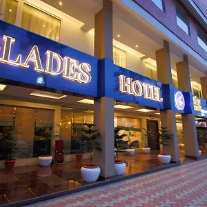 Hotel Glades, Chandigarh
