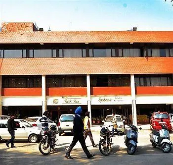 Hotel Park Inn Chandigarh