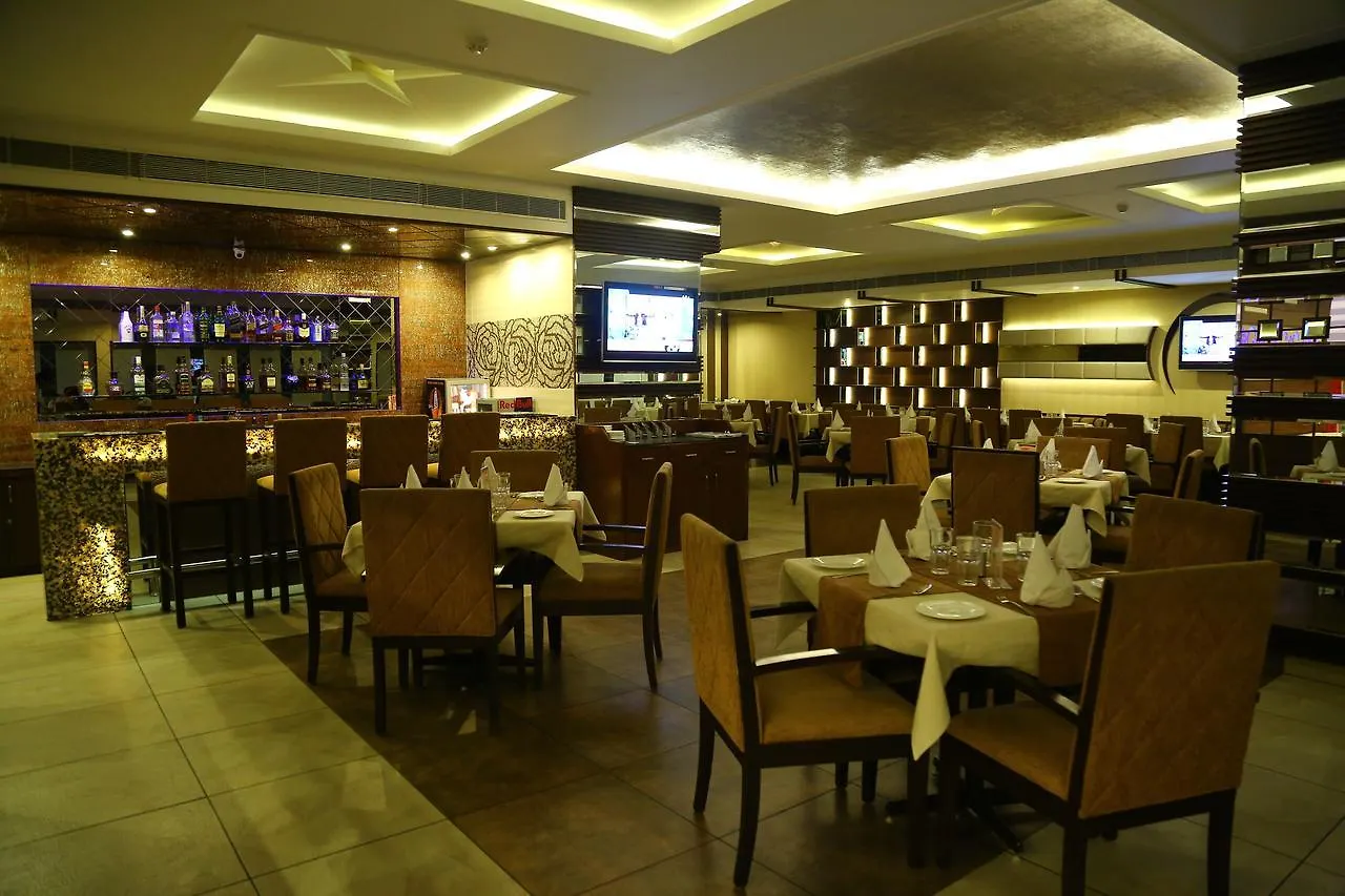 Hotel Park Inn Chandigarh 3*,